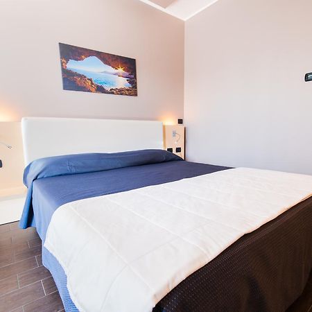 Hotel Mediterraneo Villa Cortese Zewnętrze zdjęcie