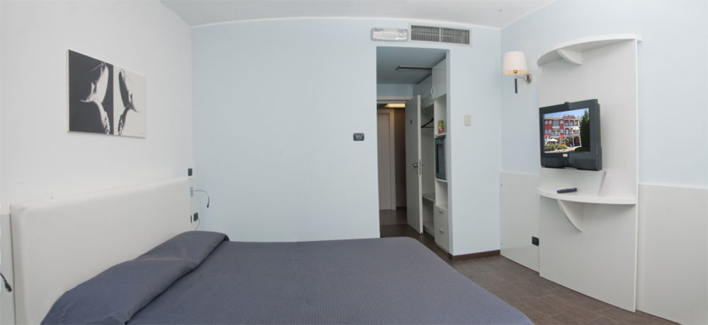 Hotel Mediterraneo Villa Cortese Zewnętrze zdjęcie