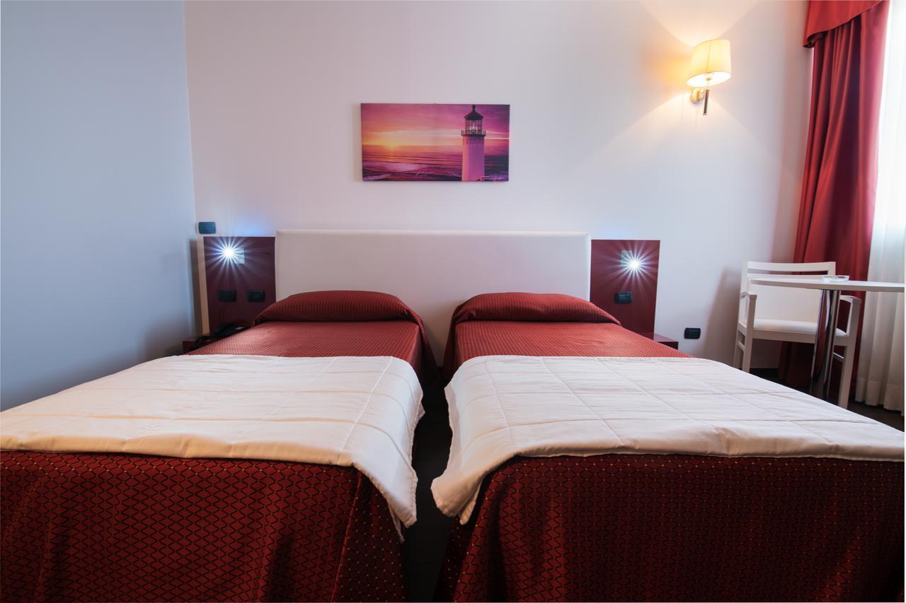 Hotel Mediterraneo Villa Cortese Zewnętrze zdjęcie